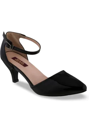 SHUZ TOUCH Women Solid Sandals