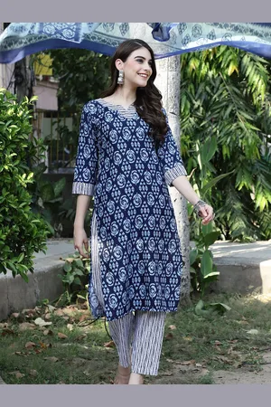 Moda Rapido Floral Printed Notch-Neck Straight Pure Cotton Kurta With Trousers And Dupatta