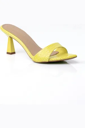Signature Women Textured Kitten Heel Sandals
