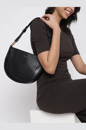 IRTH Women Solid Shoulder Bag