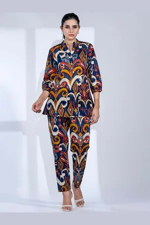AUTUMN LANE Geometric Printed V-Neck Pure Cotton Top With Trousers