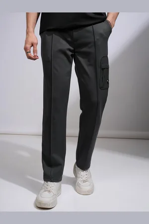Highlander Men Relaxed Fit Pleated Cargos Trouser
