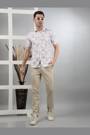 Crimsoune Club Men Classic Slim Fit Spread Collar Floral Printed Cotton Casual Shirt