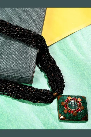 Bamboo Tree Jewels Green & Red Handcrafted Necklace