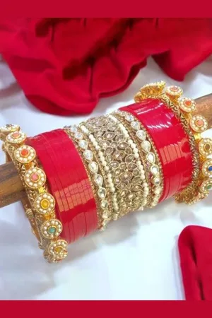 Leshya Set Of 42 Stone Studded & Beaded Rajasthani Bridal Chura With Gajra Kada Bangles