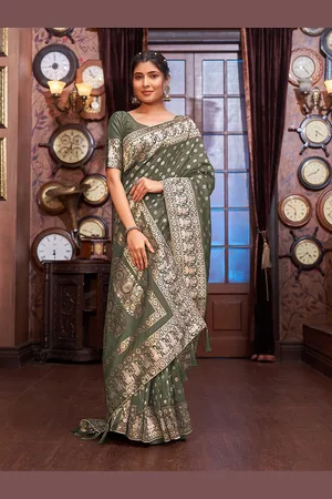 MONJOLIKA FASHION Green & Gold-Toned Ethnic Motifs Zari Banarasi Saree