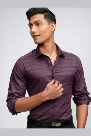Highlander Men Slim Fit Spread Collar Textured Cotton Formal Shirt