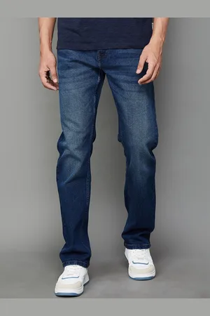 Lifestyle Men Straight Fit Mid-Rise Clean Look Cotton Light Fade Jeans