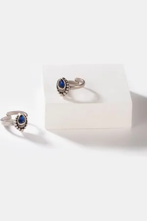 SHAYA Women Silver-Toned 925 Silver Blue Stone Studded Toe Rings