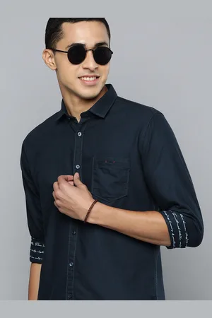 Lawman Men Navy Blue Slim Fit Pure Cotton Casual Shirt