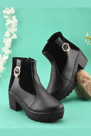 Longwalk Women Embellished Block Heeled Chelsea Boots