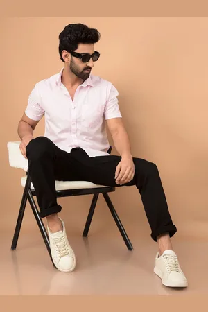 Crimsoune Club Men Classic Slim Fit Spread Collar Vertical Striped Cotton Casual Shirt