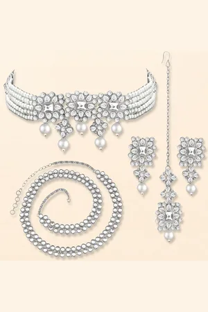 Peora Silver-Plated Kundan -Studded & Beaded Jewellery Set