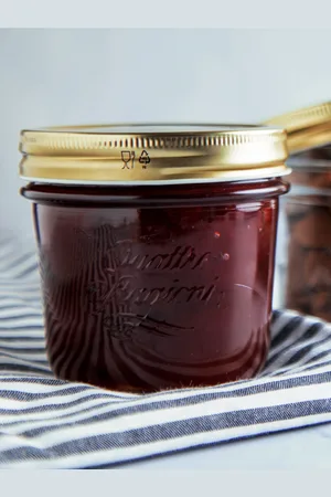 Bormioli Rocco Set of 2 Transparent Jars With Lids