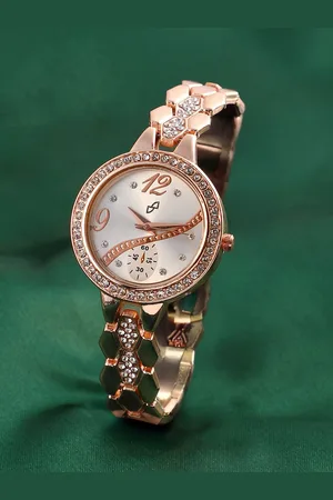 Campus Sutra Women Embellished The Scalora Round Watch SS25_HSWC6016