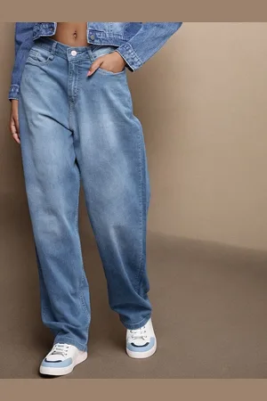 Chemistry Women High-Rise Low Distress Light Fade Stretchable Jeans