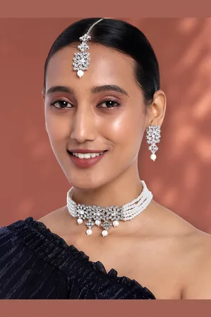 Peora White Silver-Plated Kundan & Pearls Embellished Jewellery Set