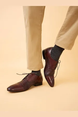Regal Men Woven Design Leather Formal Oxfords