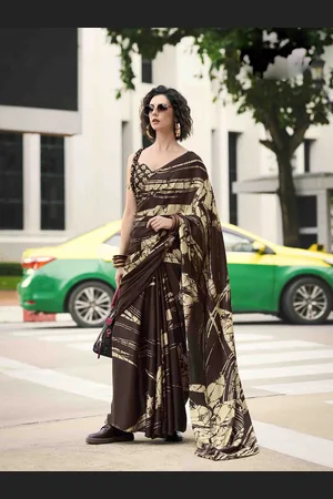 DIVASTRI Tie and Dye Satin Saree