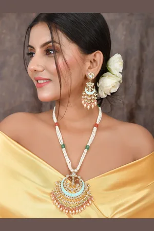 Dastoor Gold-Plated Kundan Studded & Beaded Necklace & Earrings
