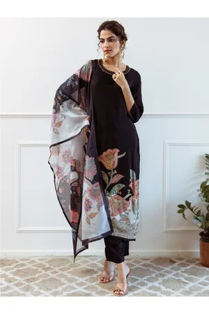 AUTUMN LANE Women Floral Printed Regular Kurta with Trousers & With Dupatta
