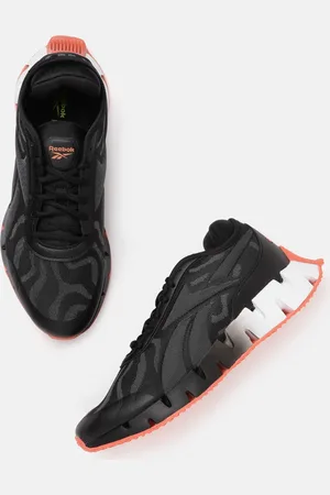 Reebok Men Black & Grey Animal Woven Design Zig Dynamica 3.0 Running Shoes
