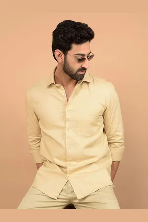 Crimsoune Club Men Classic Slim Fit Spread Collar Textured Cotton Casual Shirt