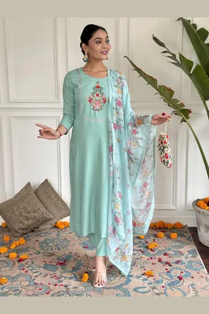 choiceit Women Floral Embroidered Regular Thread Work Kurta with Pyjamas & With Dupatta