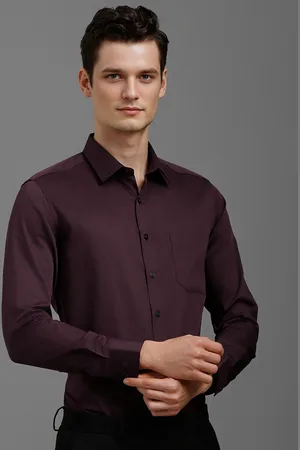 Louis Philippe Men Slim Fit Spread Collar Solid Cotton Formal Shirt