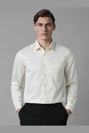 Louis Philippe Men Spread Collar Solid Cotton Slim Fit Formal Shirt