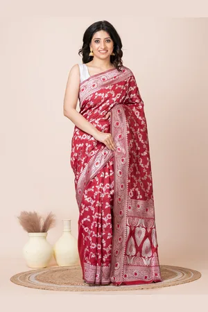 Laa Calcutta Floral Zari Banarasi Saree