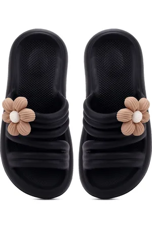 CASSIEY Women Rubber Slip-On