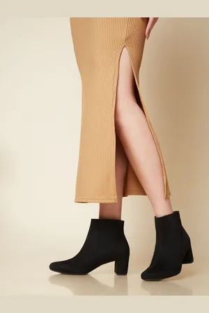 Rocia Women Casual Pointed Toe Chelsea Boots