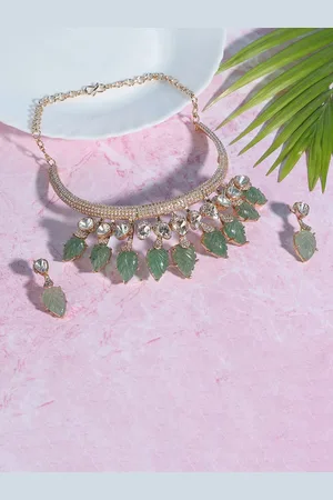 AURAA Trends Gold-Plated Kundan Stone Studded Jewllery Set