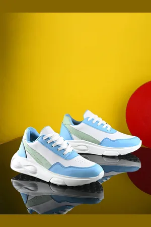 MAGNOLIA Women Sneakers