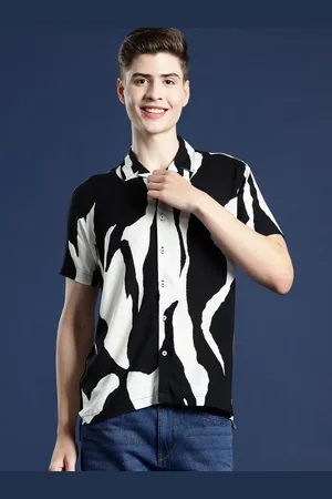 Mast & Harbour Men Printed Cuban Collar Casual Shirt