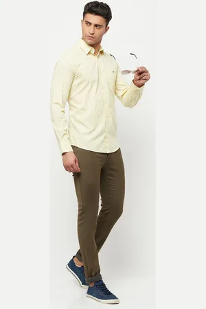 Crimsoune Club Men Yellow Slim Fit Printed Casual Shirt