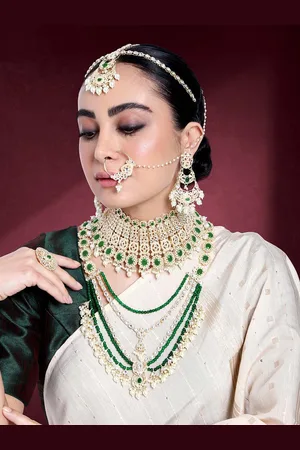 Peora Gold-Plated Kundan-Studded Bridal Jewellery Set