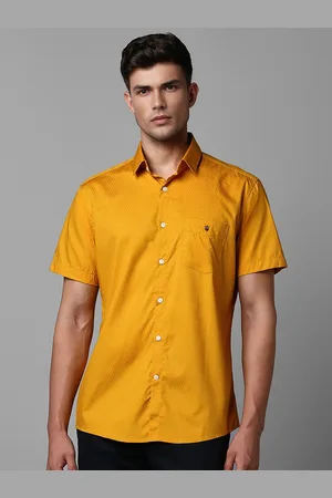 Louis Philippe Men Textured Pocket Cotton Slim Fit Casual Shirt