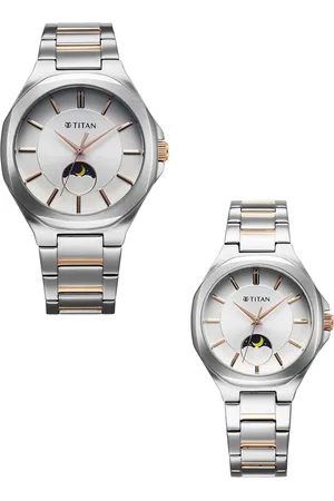 Titan Unisex Dial & Stainless Steel Bracelet Style Straps Analogue Watch