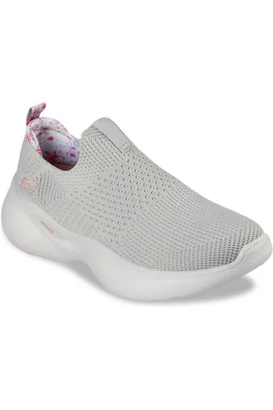Skechers Women ARCH FIT INFINITY Slip On Sneakers