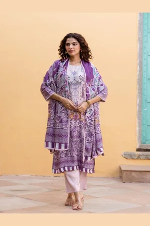 AUTUMN LANE Women Floral Printed Regular Kurta with Trousers & With Dupatta