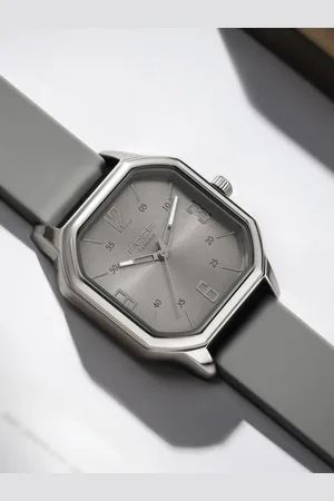 Sonata Poze Men Embellished Dial & Straps Analogue Watch SP70030QP01W
