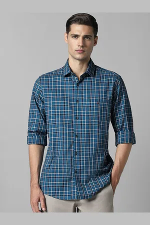 Louis Philippe Men Slim Fit Opaque Checked Casual Shirt