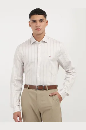 Tommy Hilfiger Men Cutaway Collar Vertical Striped Cotton Formal Shirt