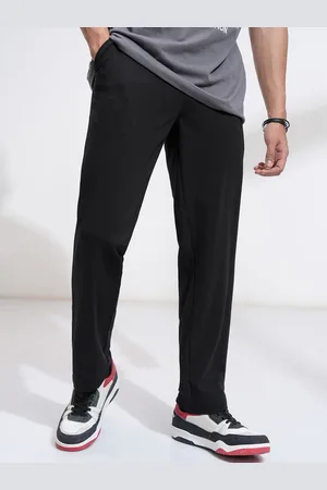 Highlander Men Relaxed Fit Mid-Rise Trousers