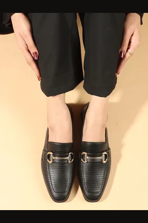 Elle Women Textured Loafers