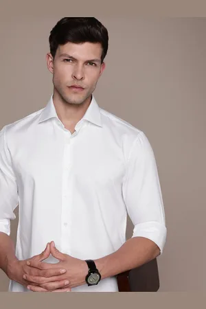 Calvin Klein Men Solid Skinny Fit Pure Cotton Casual Shirt