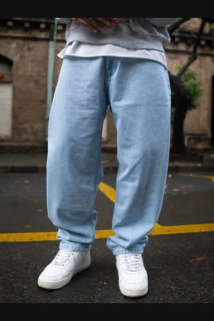 Powerlook Men Cotton Relaxed Fit Mildly Distressed Light Fade Jeans