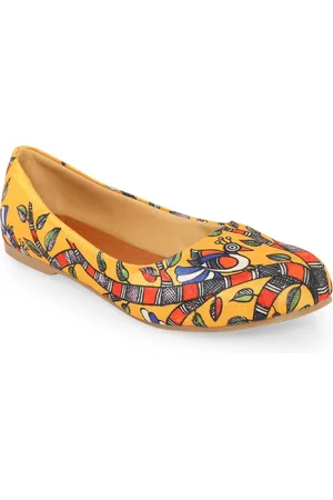 KANVAS Women Printed Ballerinas Flats